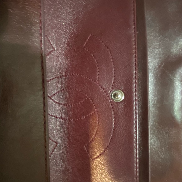 Chanel Reissue Patent Leather 12” Authentic - Picture 11 of 14